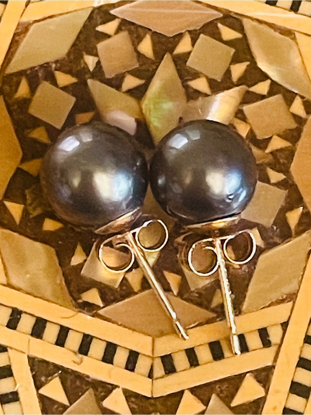14k Gold Black Tahitian Pearl Earrings